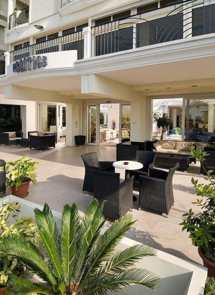 Hotel Prestige Cattolica Exterior foto